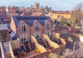 The Plum Tree - Pershore